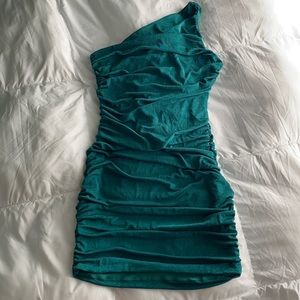 women’s dark green fitted one shoulder dress brand new ruched on sides size m